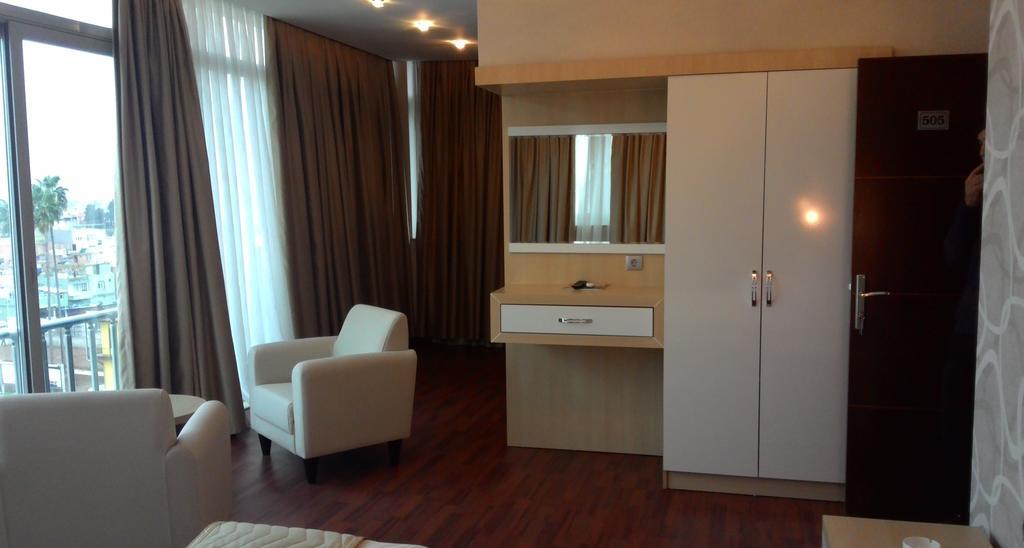 Guney Adana Otel Экстерьер фото